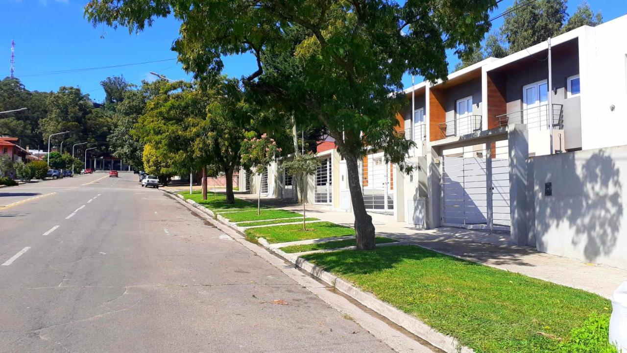 Ananda Apart Tandil - Dptos En Alquiler Temporario Exteriör bild